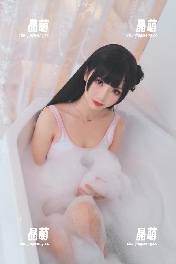面饼仙儿 面饼仙儿就是这样凭初音旗袍把人围绕,cos界的绝妙之选