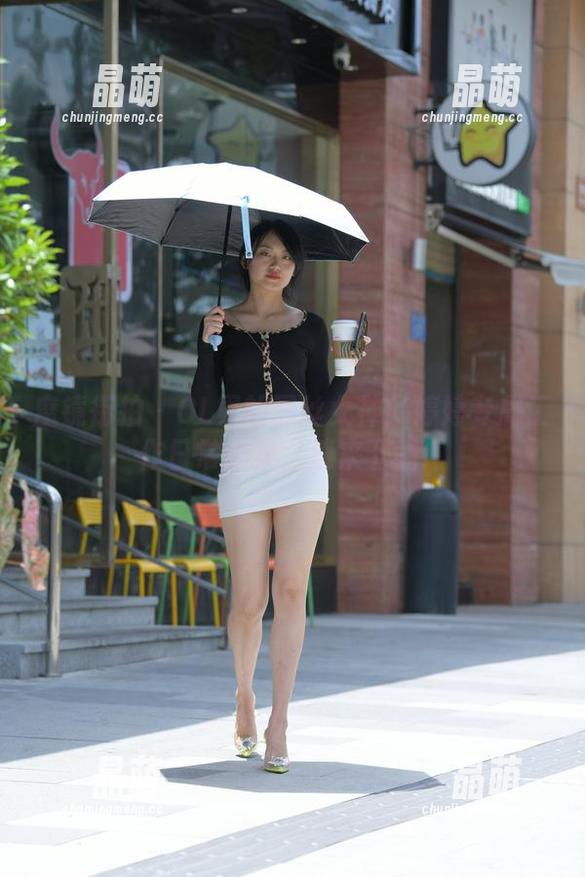魔镜街拍 - OL界的黑丝女神！婷婷专属工作日常合集，速来下载！
