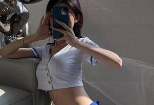 微密圈 - 水手服的魅力！黎允熙最新写真，心动指数飙升！